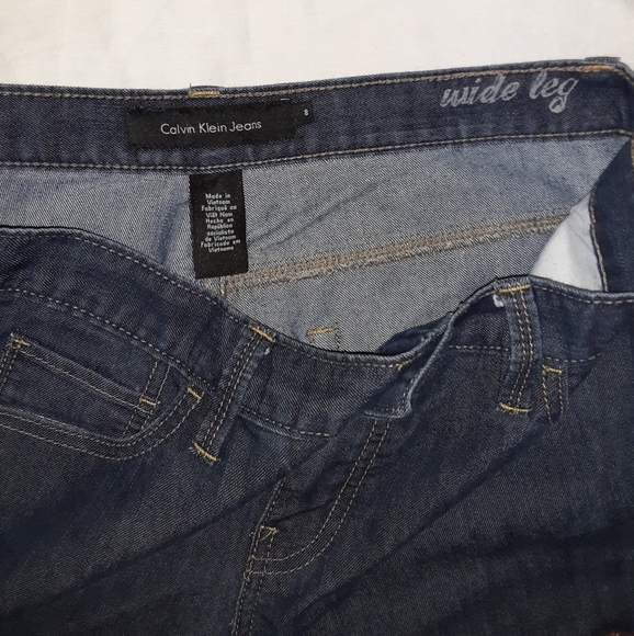 Calvin Klein Jeans - Picture 2 of 4